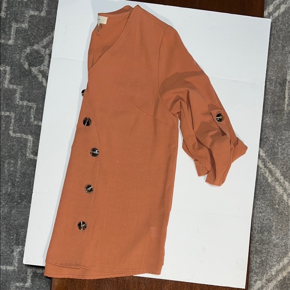 Entro Rust Button-Up Blouse - Picture 4 of 5